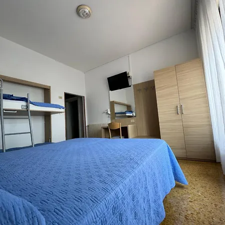 Ariston Hotel